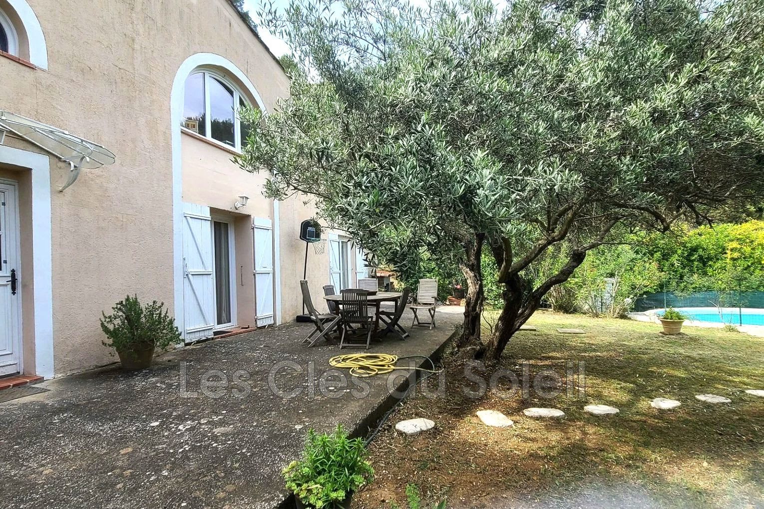 Maison à vendre, 136m², Pignans