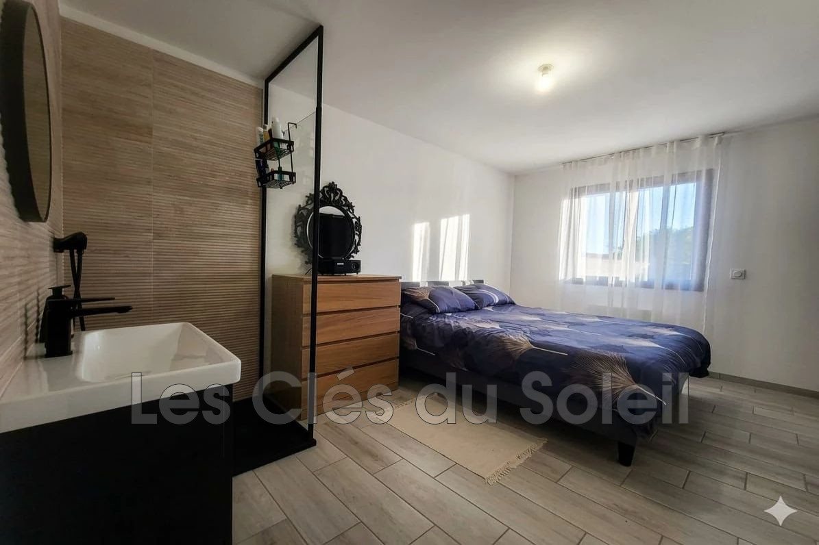 Maison à vendre, 95m², Cuers