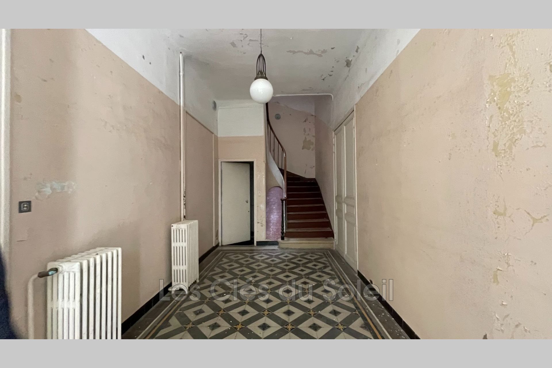 Maison à vendre, 357m², Brignoles
