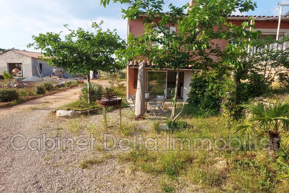 Appartement à louer, 40m², Méounes-lès-Montrieux