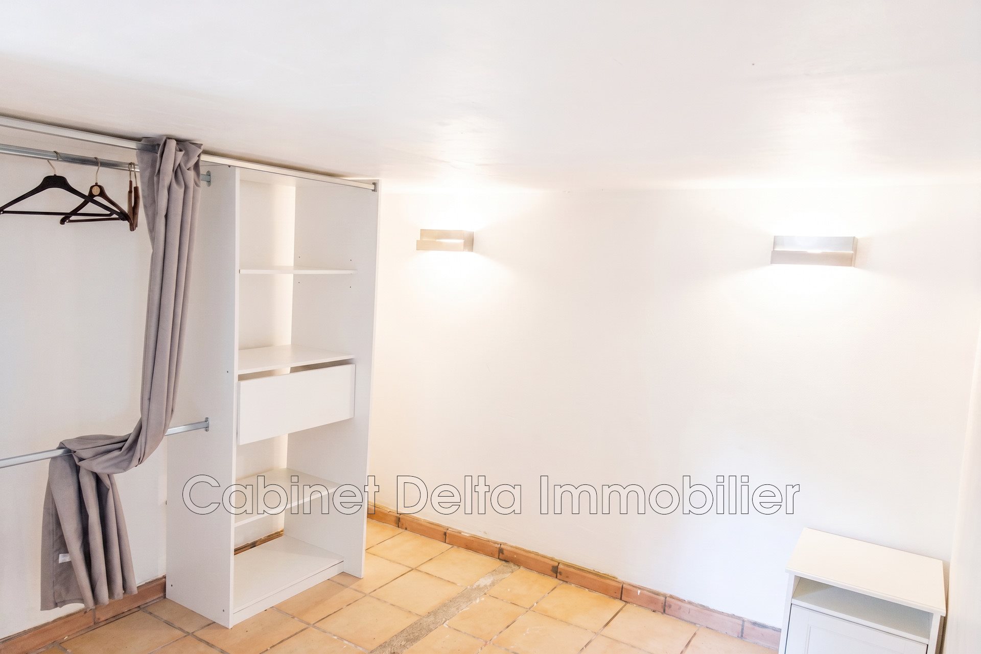 Appartement à louer, 40m², Méounes-lès-Montrieux