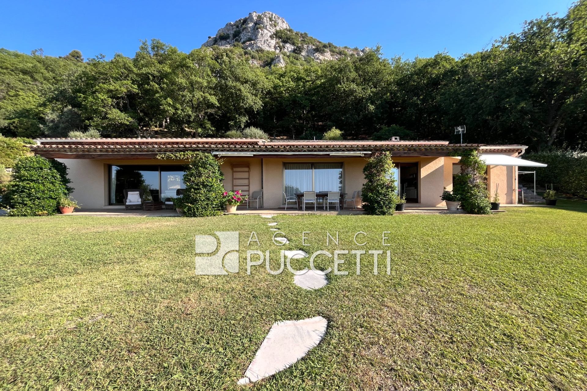 Maison à vendre, 221m², Vence
