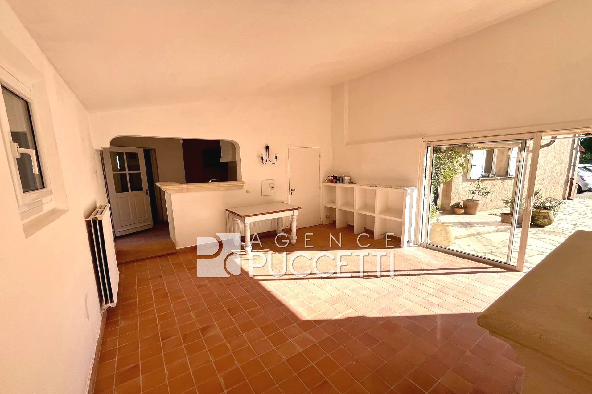 Appartement à louer, 66m², Vence