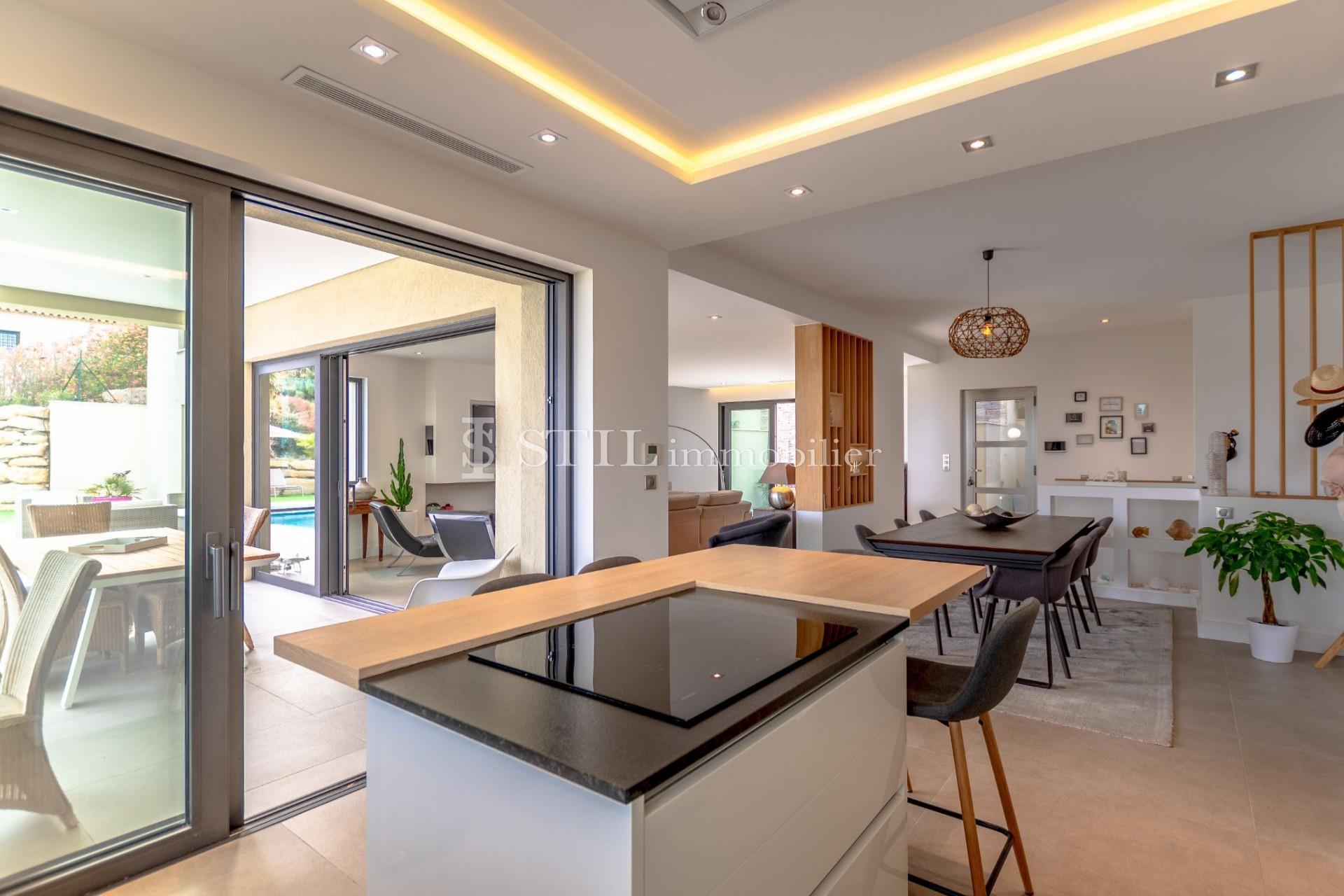 Maison à louer, 170m², Sainte-Maxime