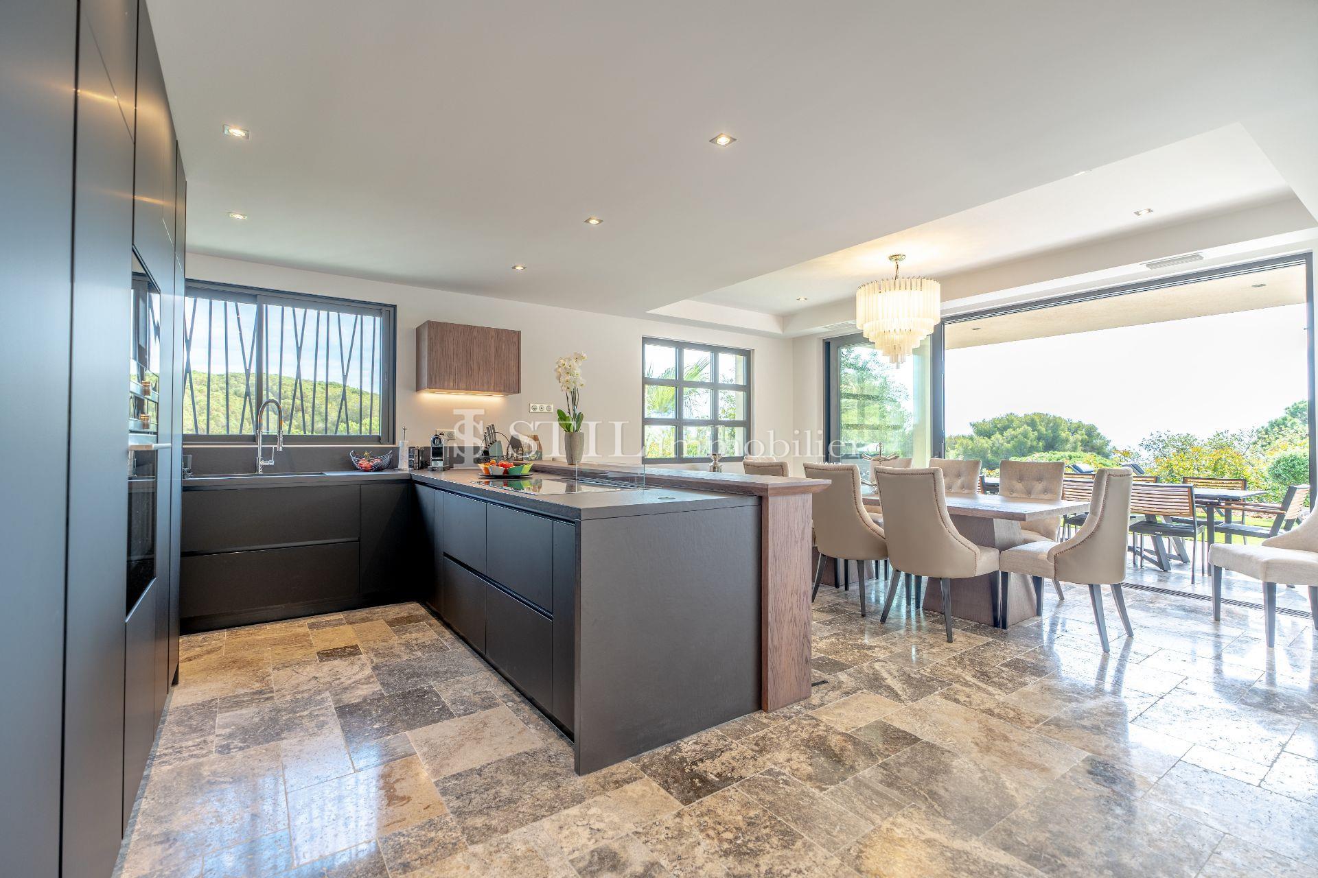 Maison à louer, 290m², Sainte-Maxime