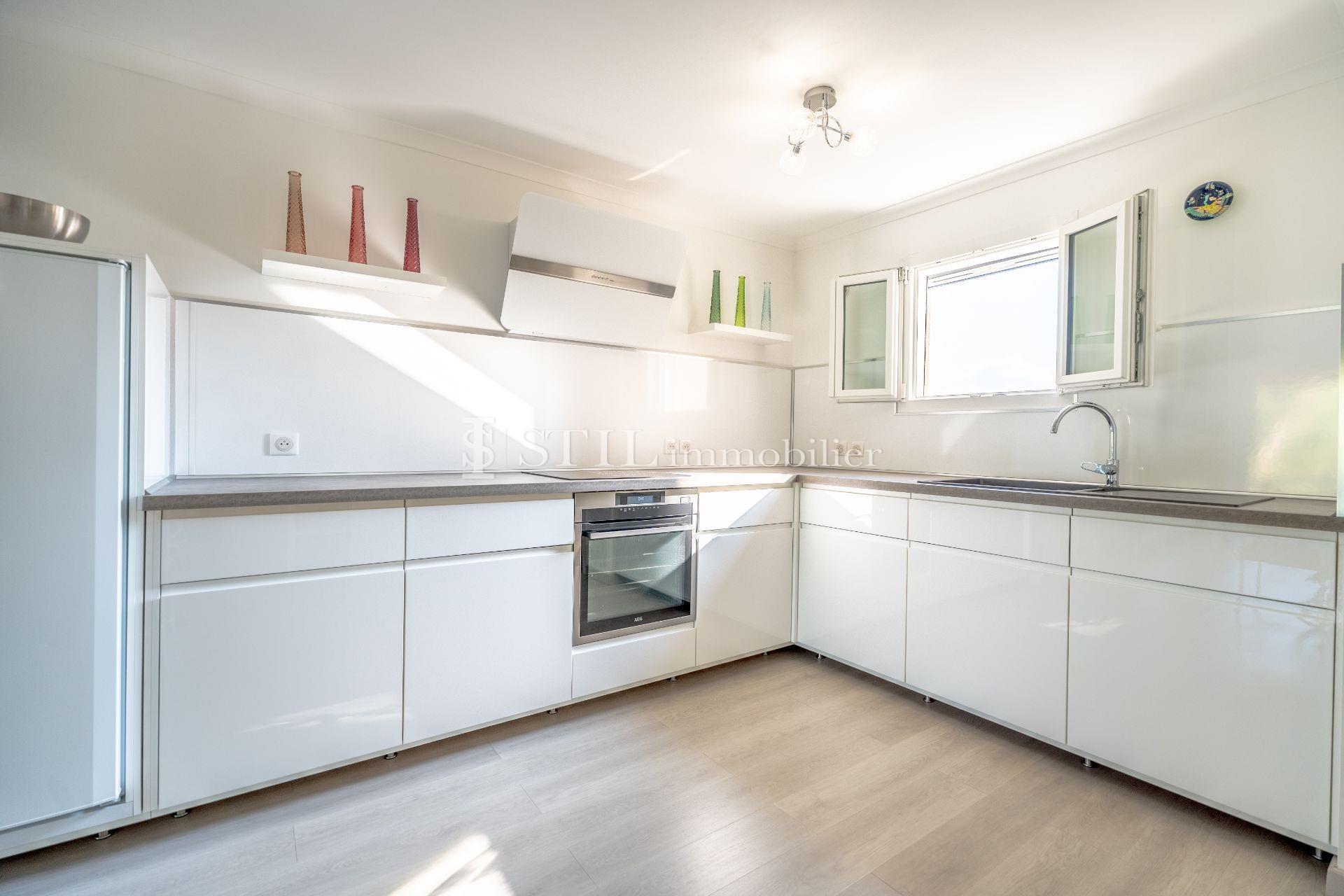 Appartement à vendre, 61m², Fréjus