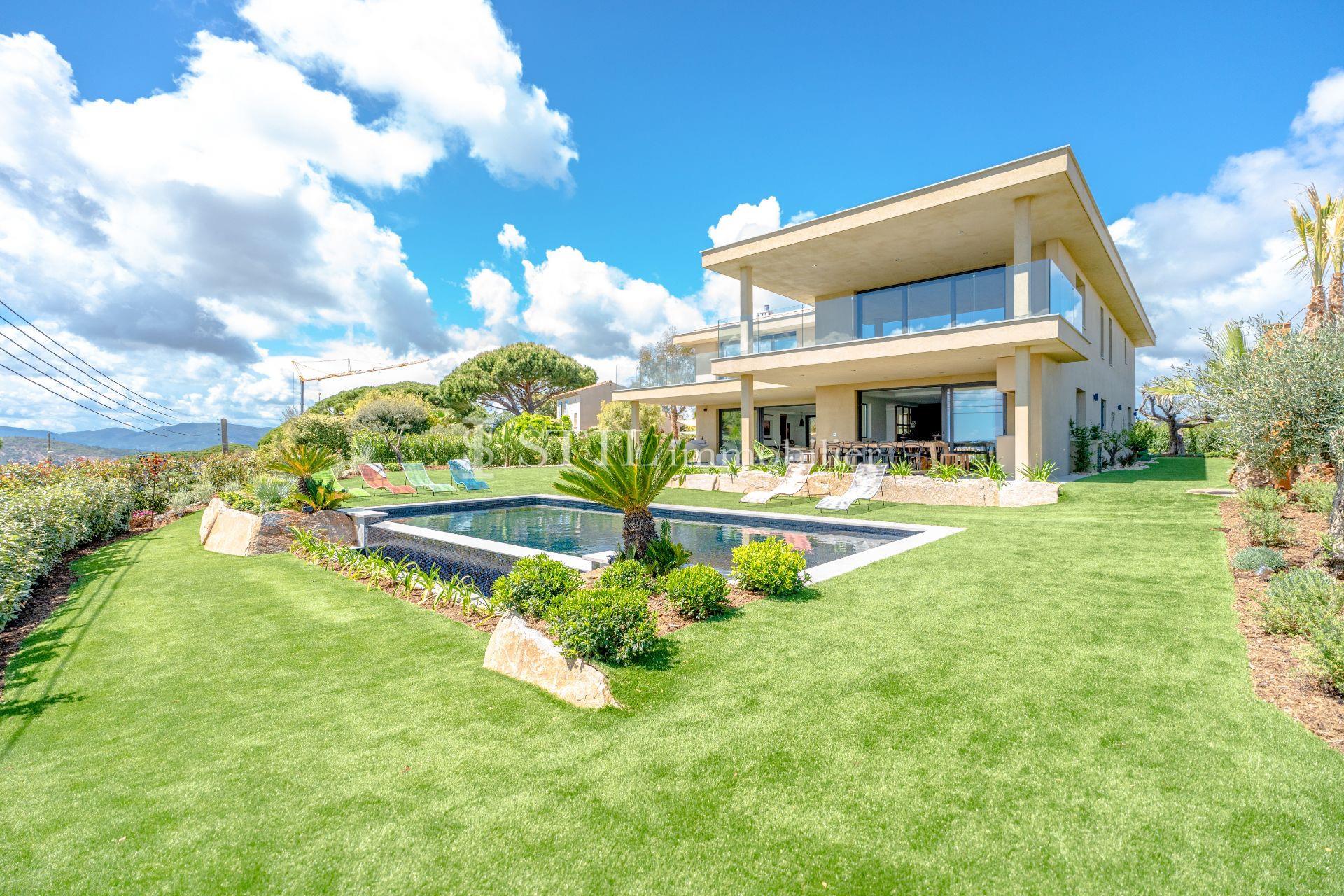 Maison à louer, 366m², Sainte-Maxime