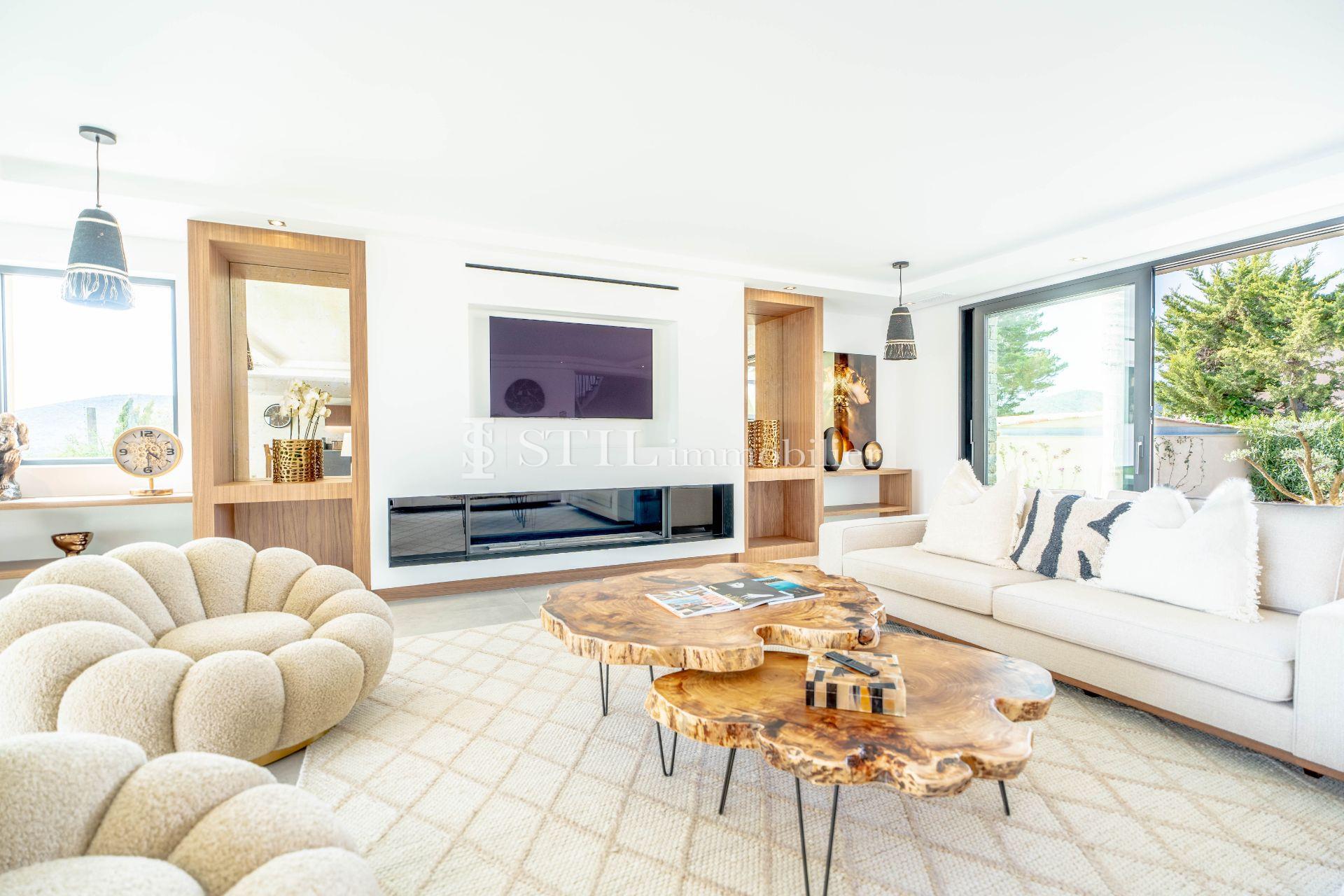 Maison à louer, 366m², Sainte-Maxime
