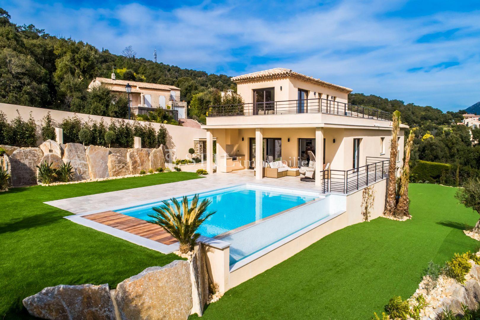 Maison à louer, 266m², Sainte-Maxime
