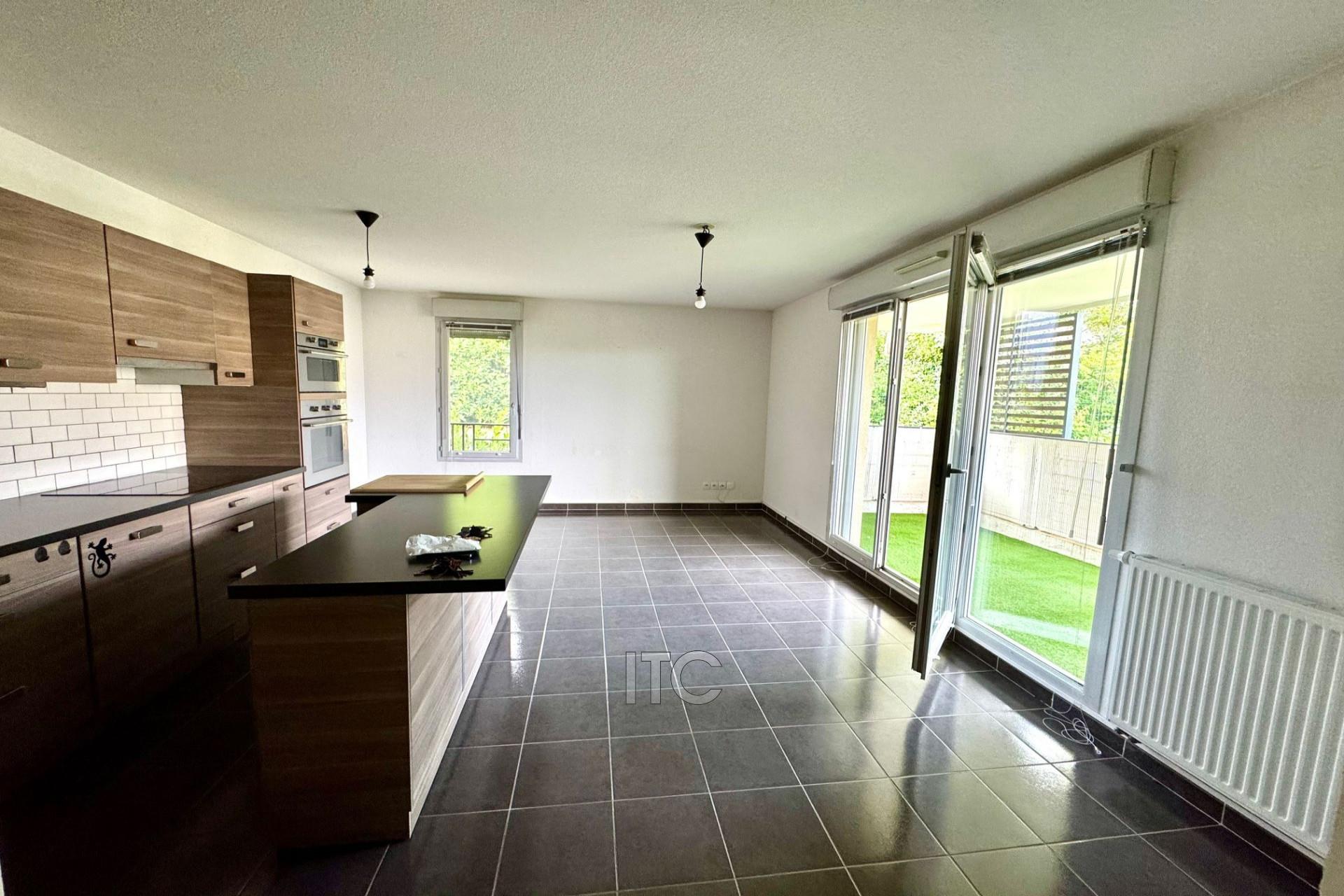 Appartement à vendre, 54m², Trets