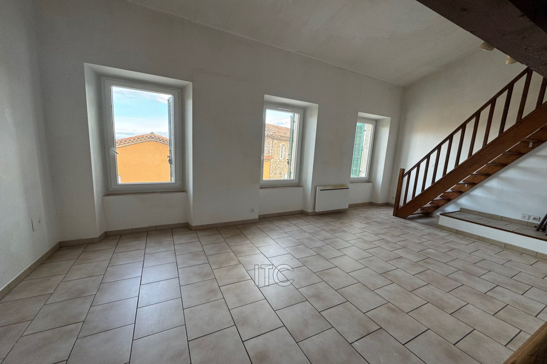 Appartement à louer, 45m², Trets