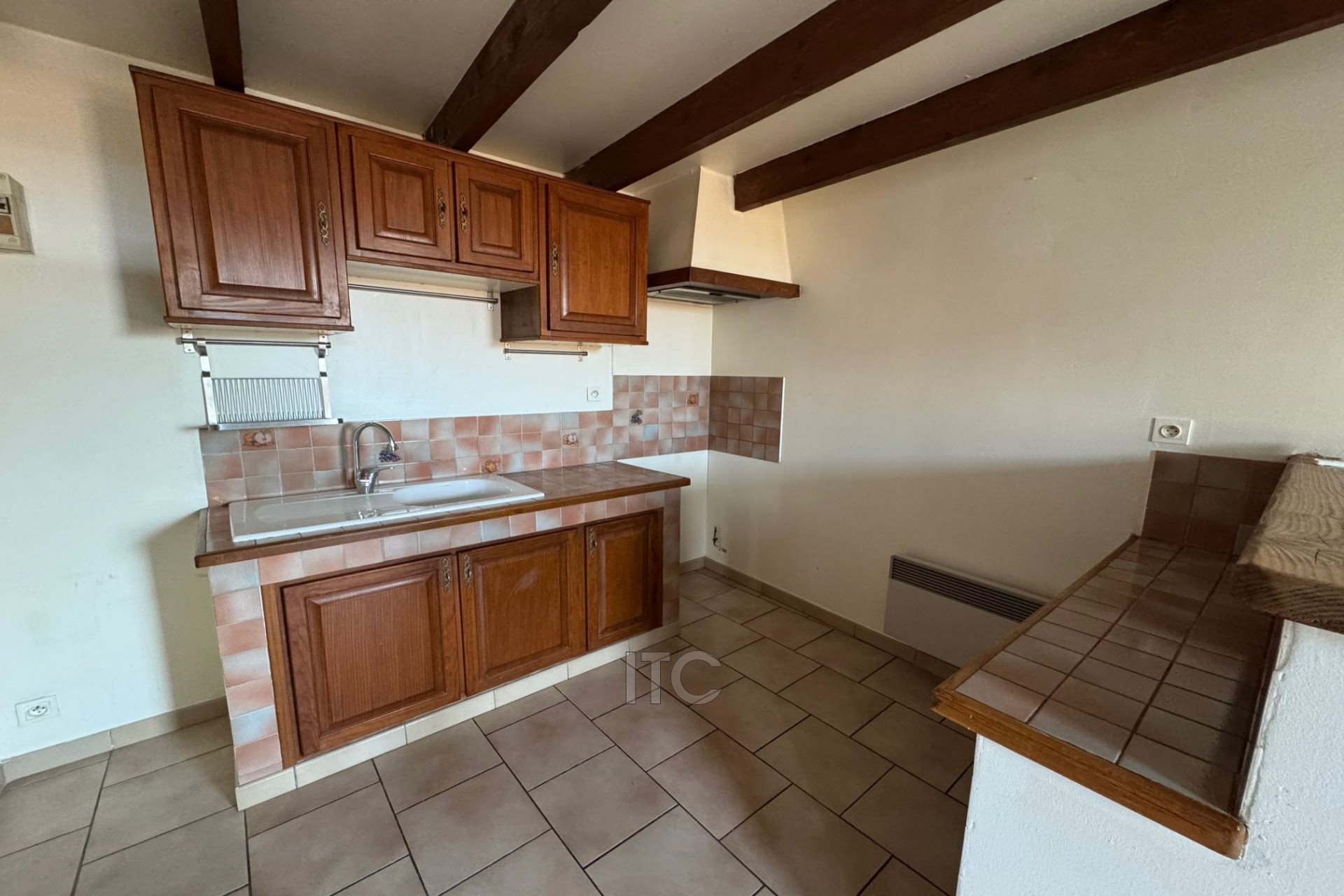 Appartement à louer, 45m², Trets