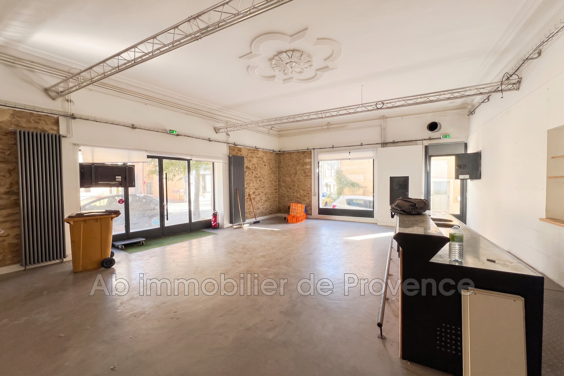 Maison à vendre, 273m², Lauris