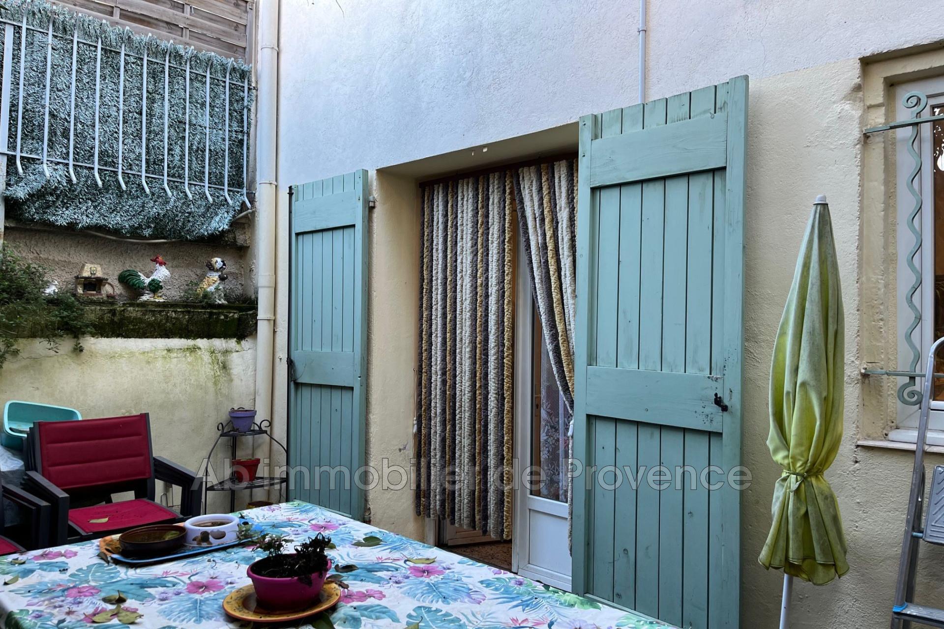 Appartement à vendre, 63m², Rognes