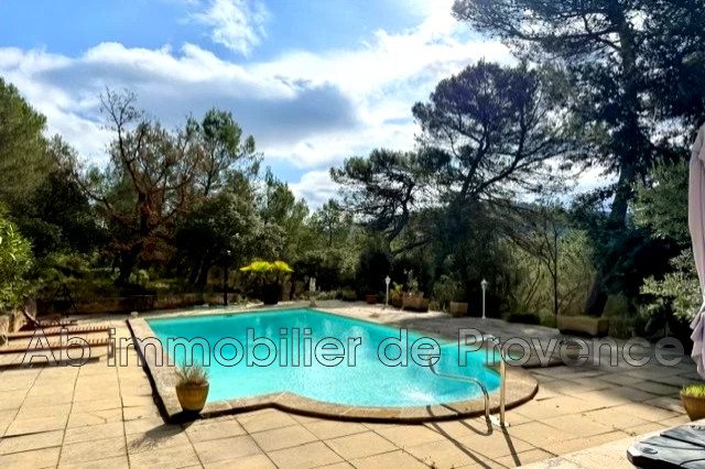Maison à vendre, 153m², Rognes