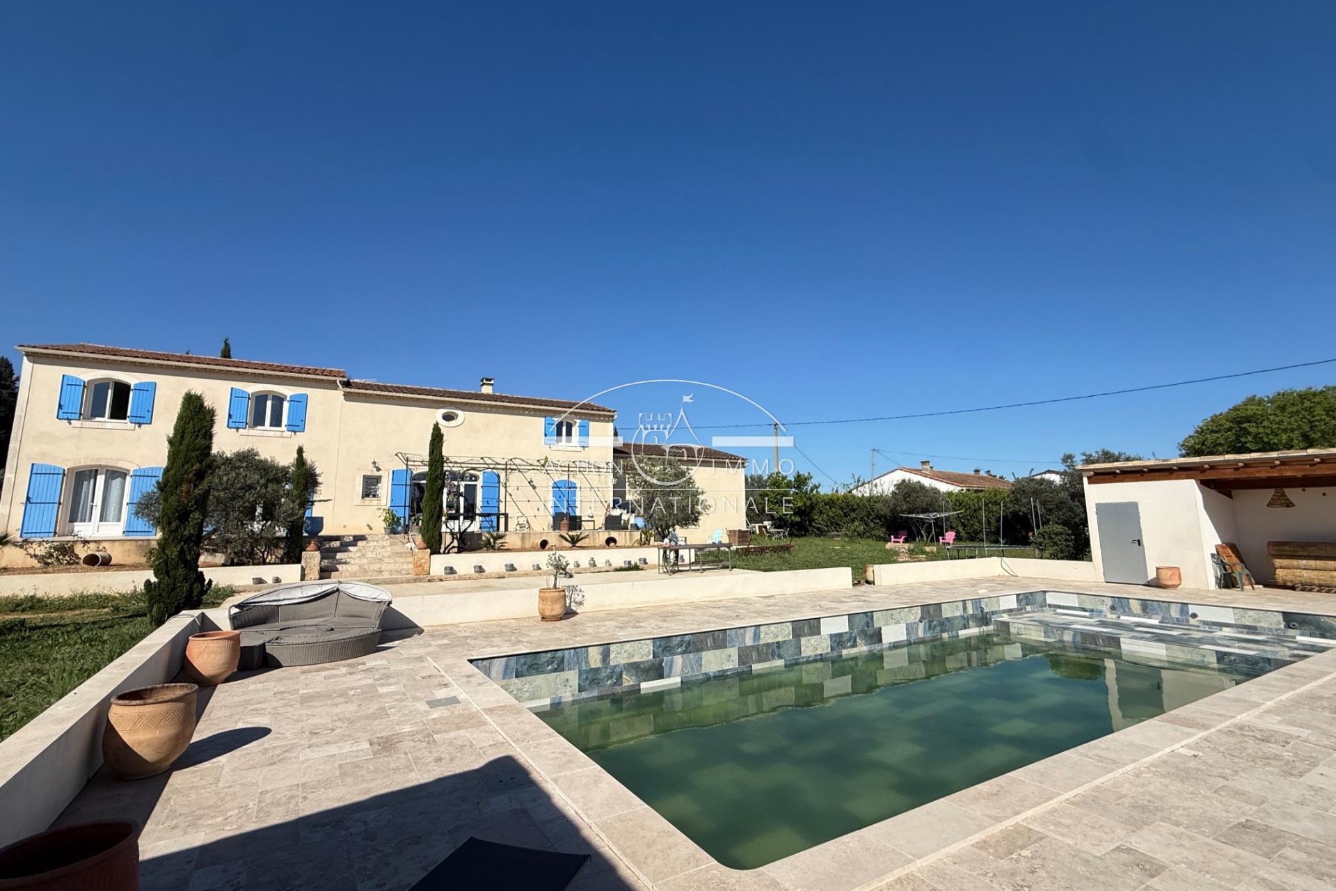 Maison à vendre, 190m², Arles
