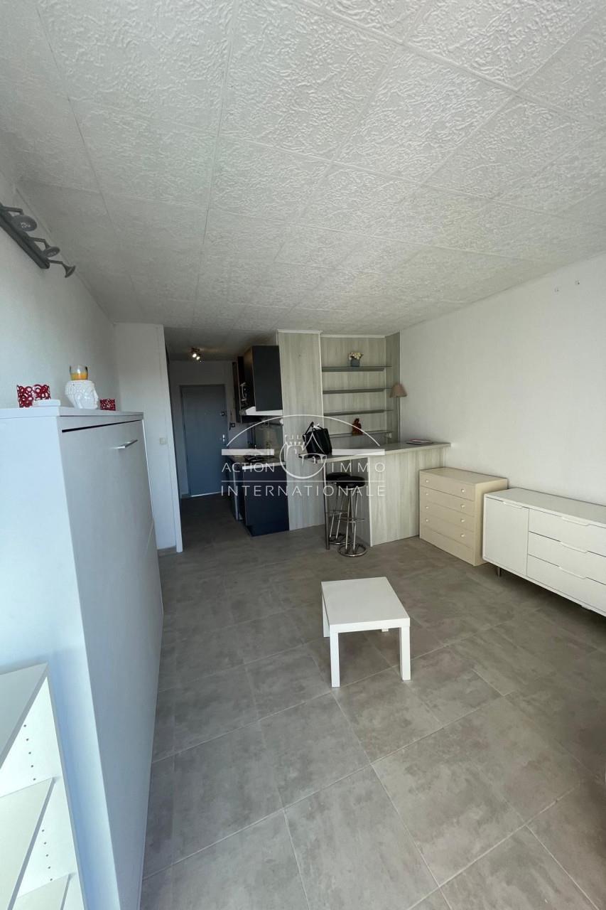 Appartement à vendre, 28m², Saint-Martin-de-Crau