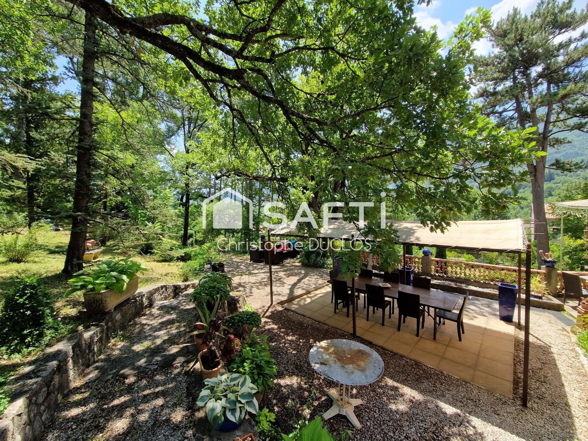 Maison à vendre, 295m², Noyers-sur-Jabron