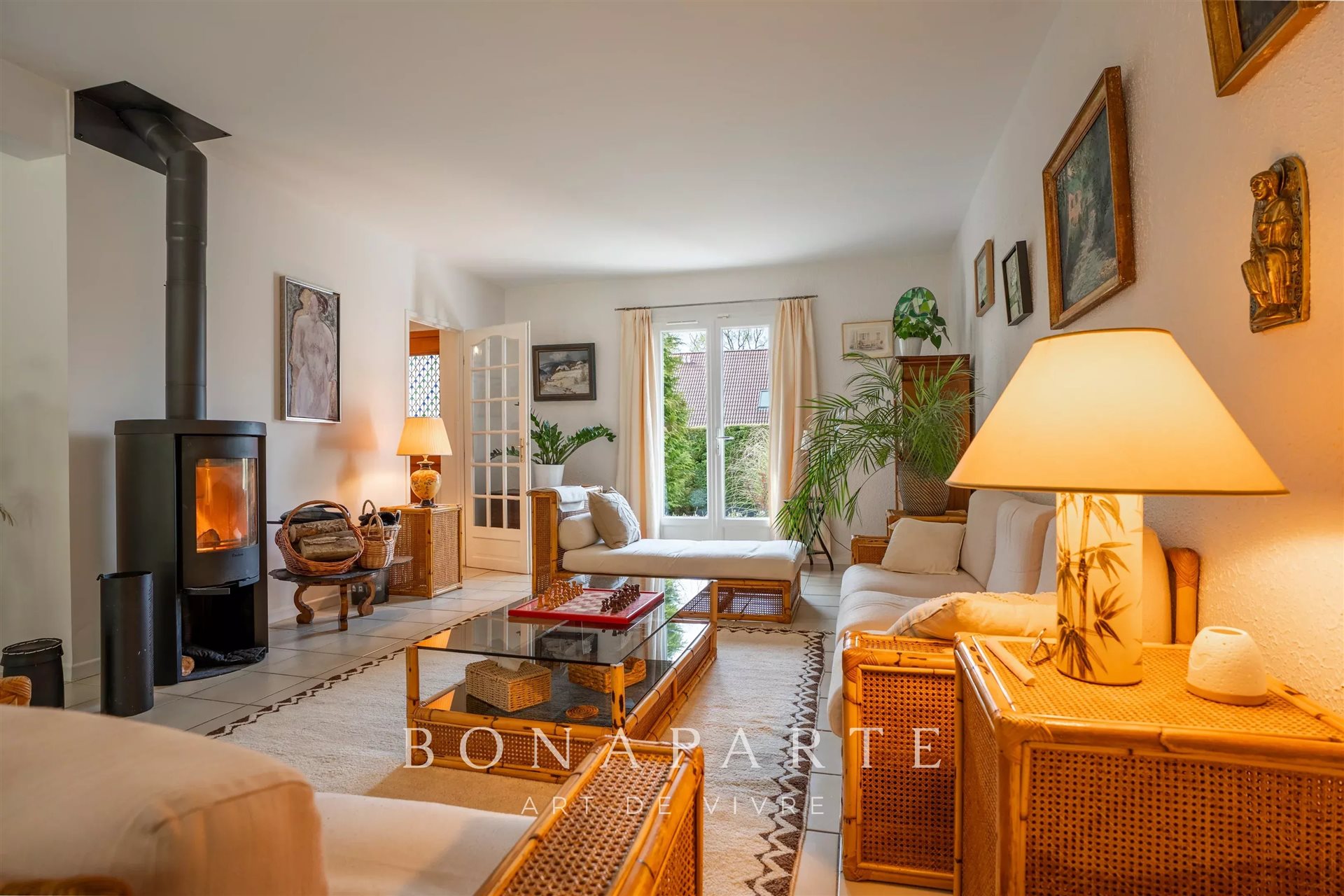 Maison à vendre, 157m², Echenevex