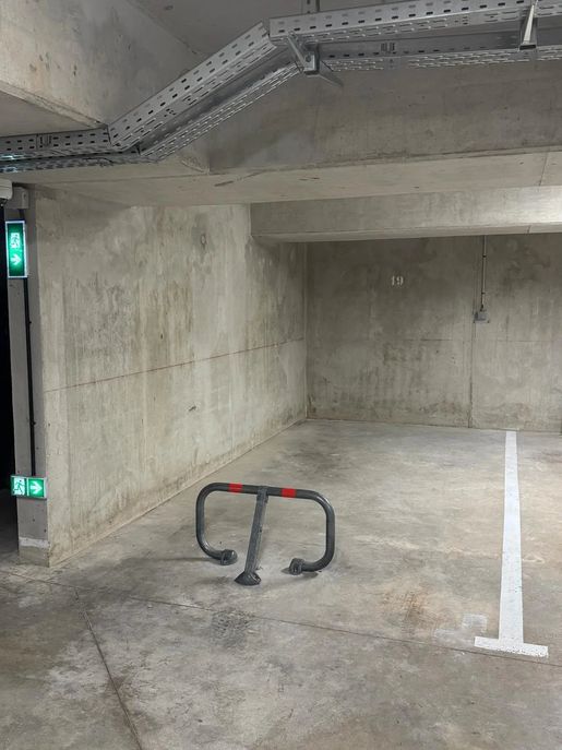 Parking · Crozet (Ain) · 12 500 €