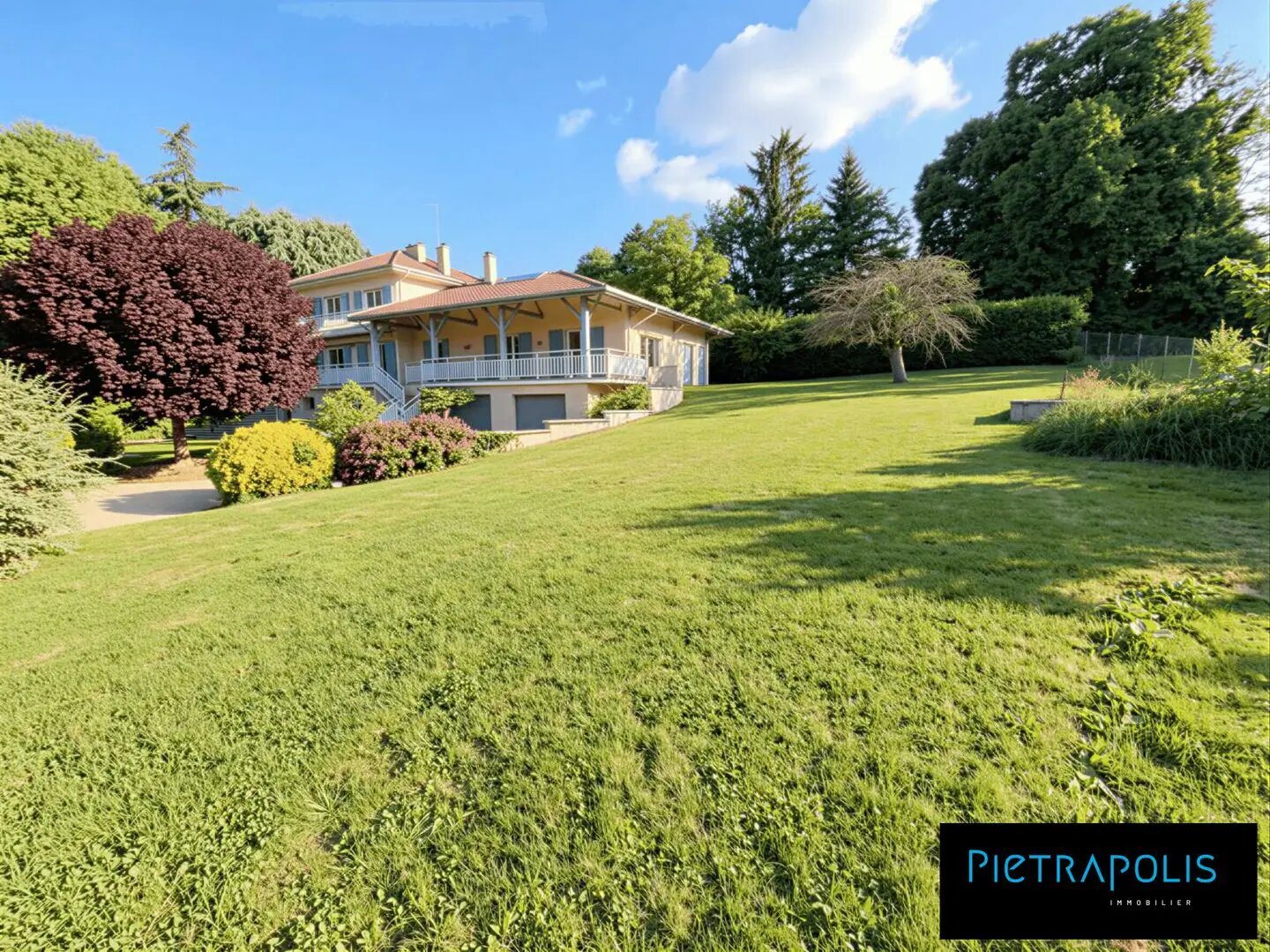 Maison à vendre, 245m², Villieu-Loyes-Mollon