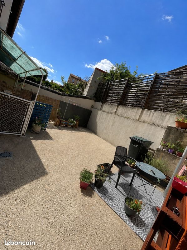 Appartement à vendre, 27m², Saint-Étienne