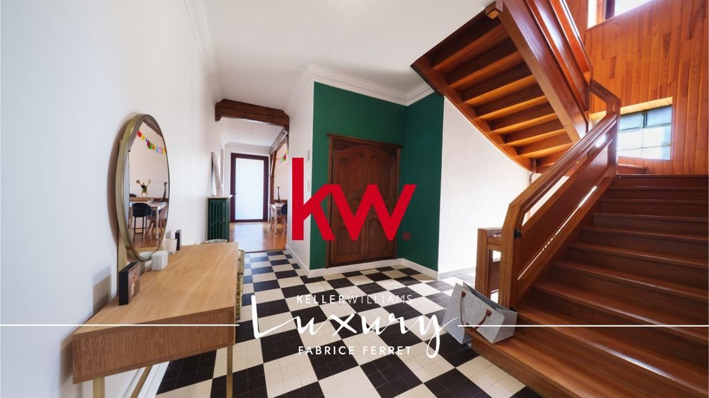Maison à vendre, 490m², Besse-et-Saint-Anastaise
