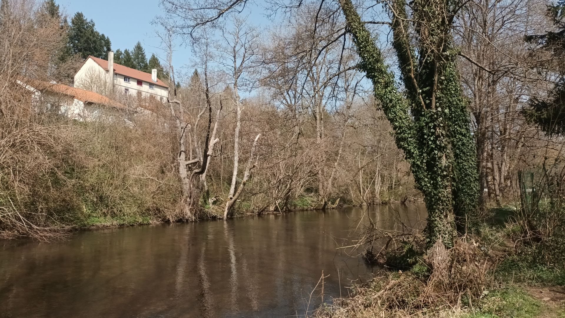 Maison à vendre, 1021m², Pontaumur
