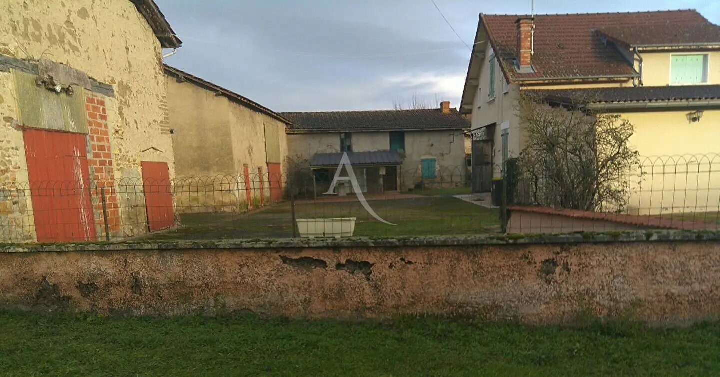 Maison à vendre, 170m², Saint-Priest-Bramefant