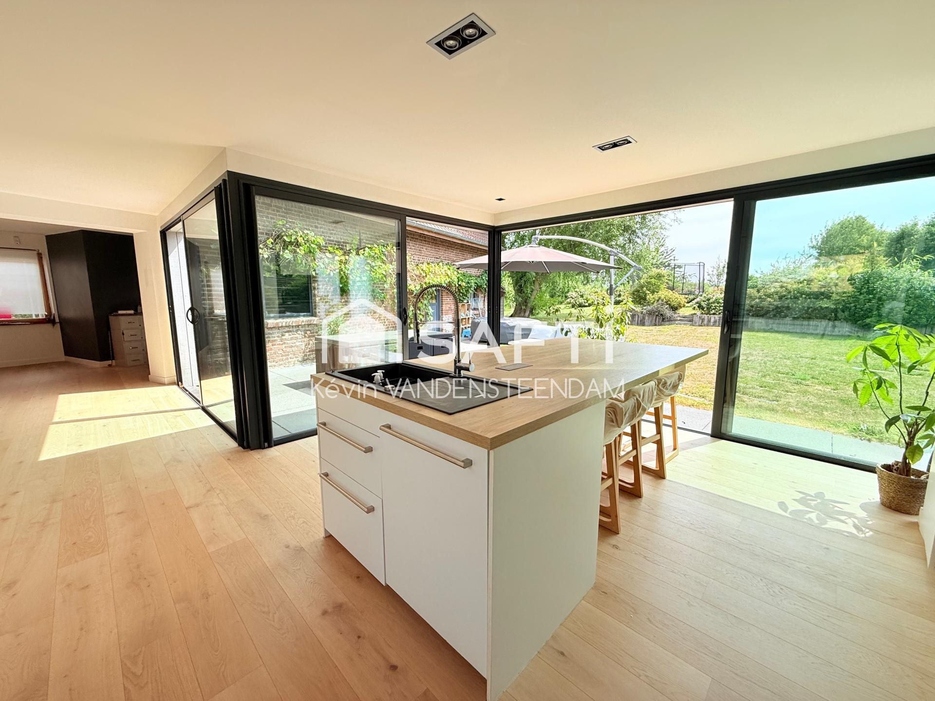 Maison à vendre, 256m², Herlies