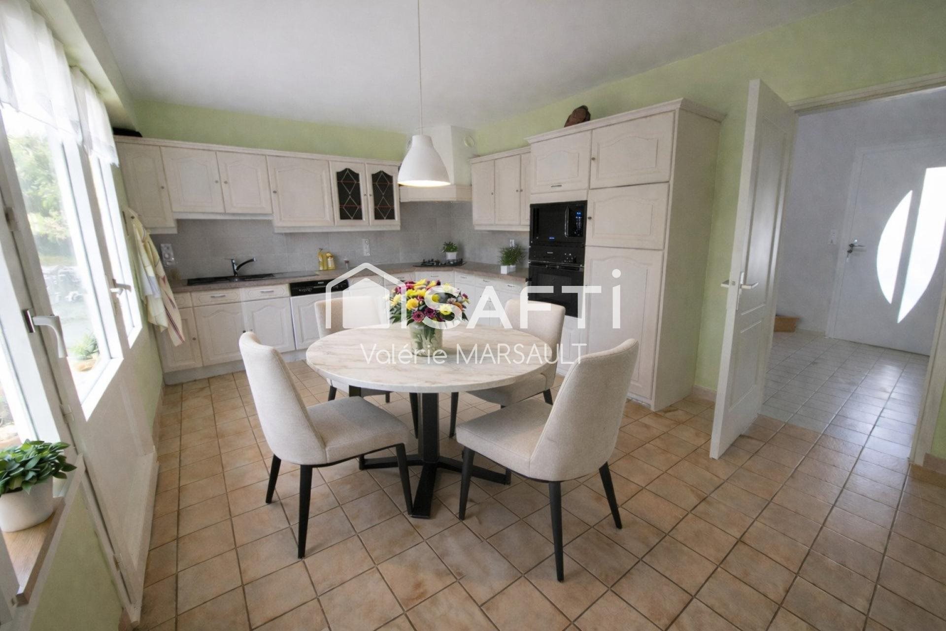 Maison à vendre, 185m², Luynes