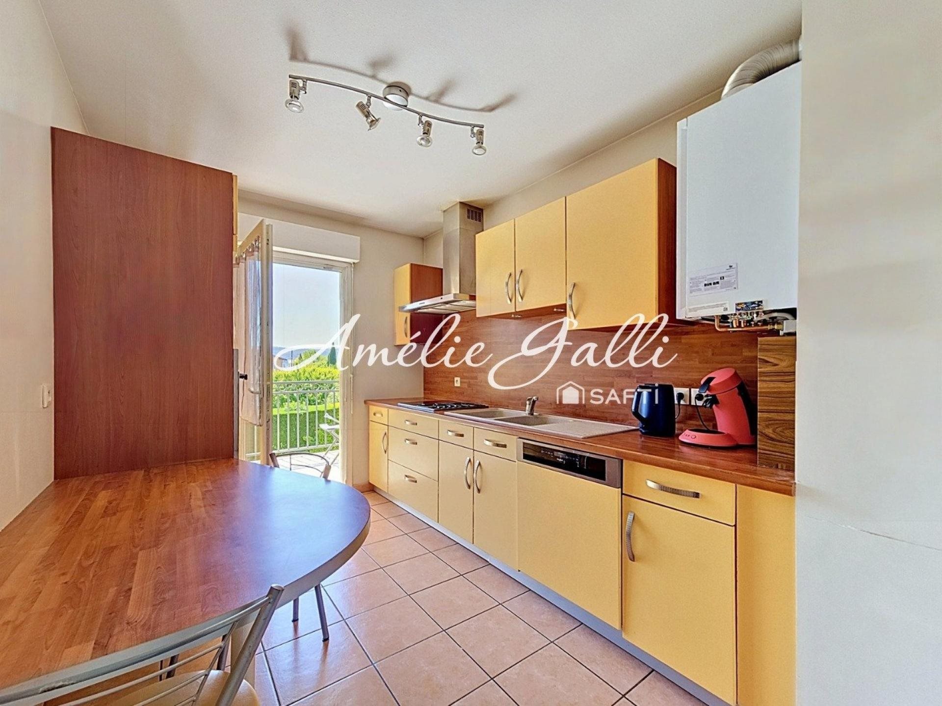 Appartement à vendre, 77m², Sathonay-Village