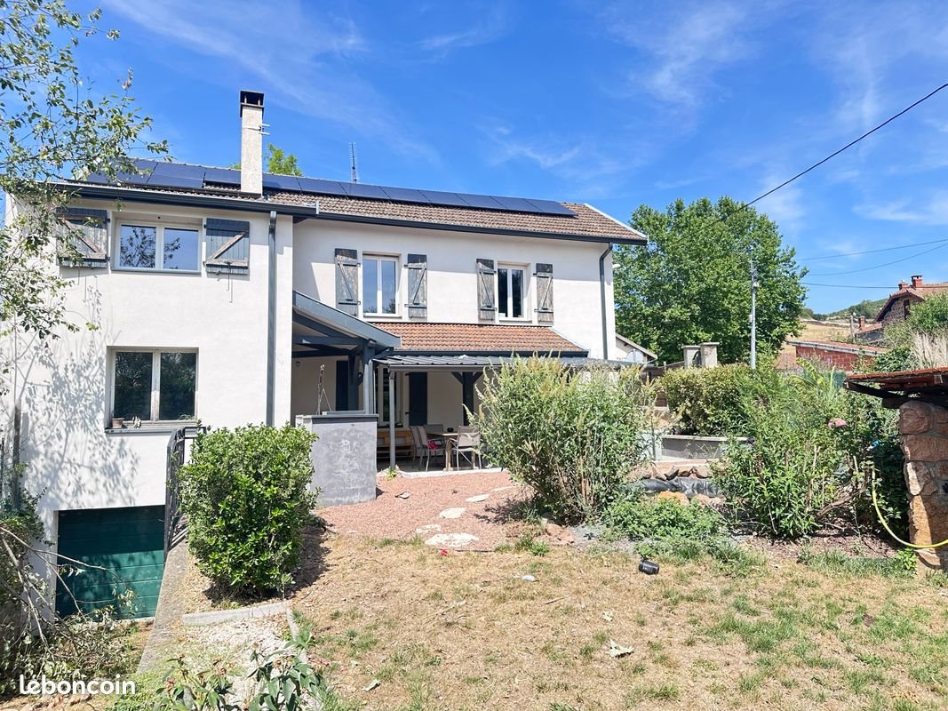 Maison à vendre, 132m², Thizy