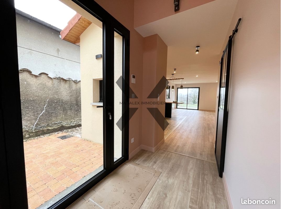 Maison à vendre, 134m², Neulise