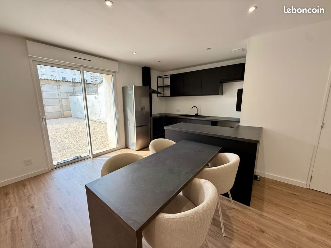 Appartement à vendre, 65m², Roanne