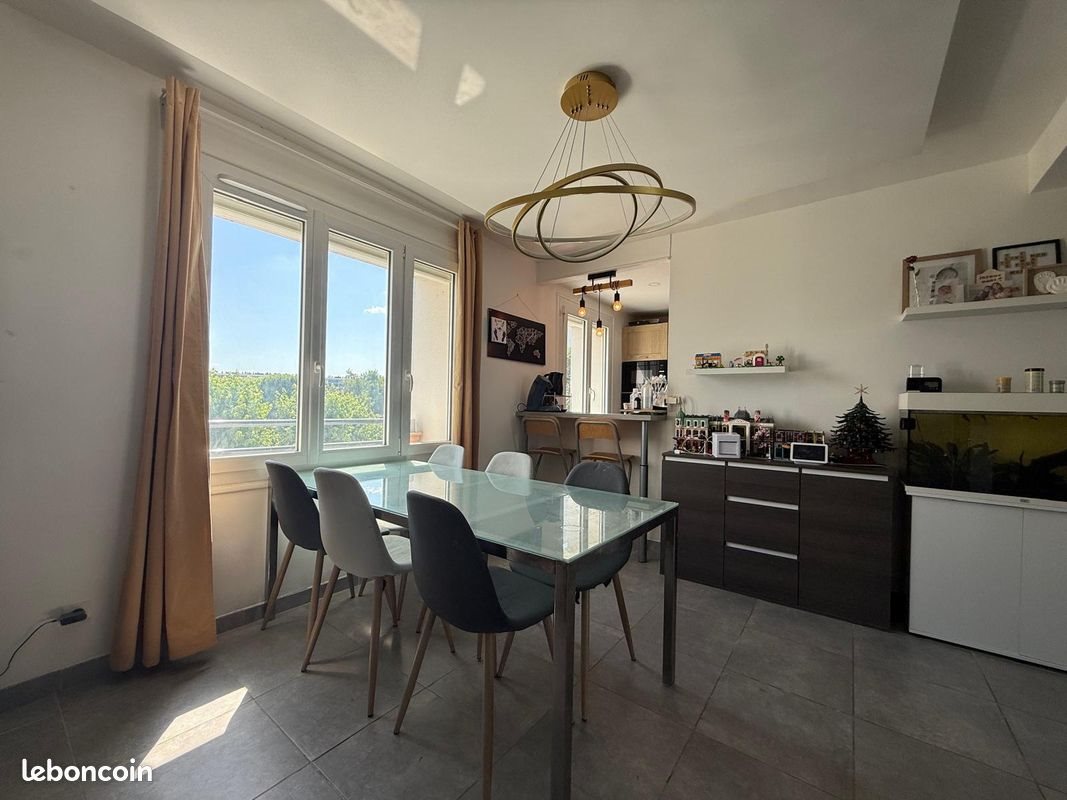Appartement à vendre, 65m², Roanne