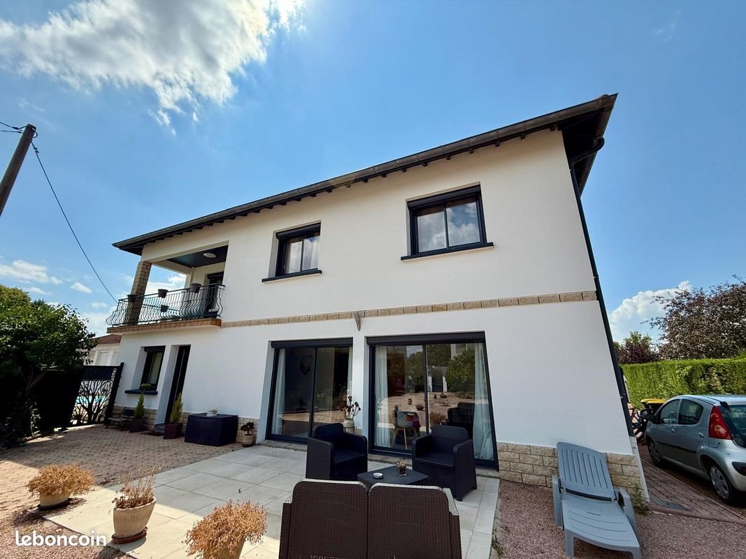 Maison à vendre, 195m², Mably