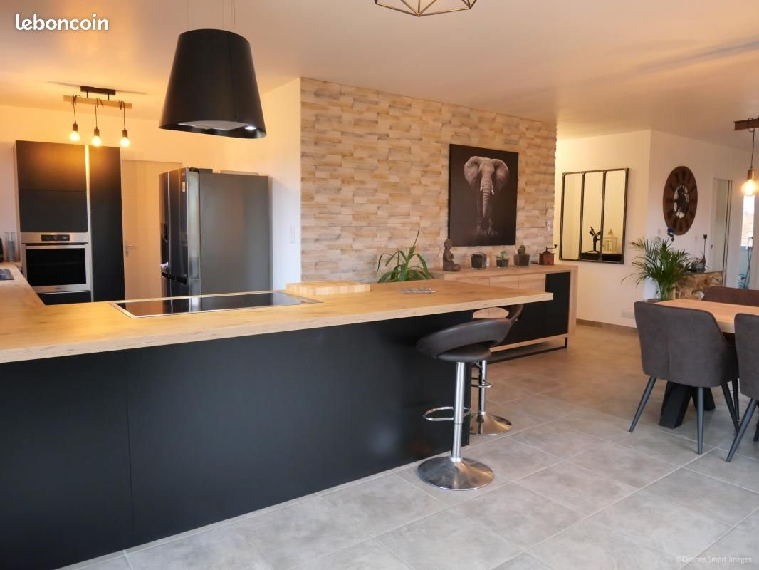 Maison à vendre, 128m², Sarrigné
