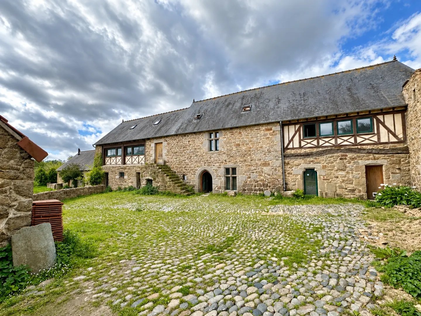 Maison à vendre, 211m², Camlez