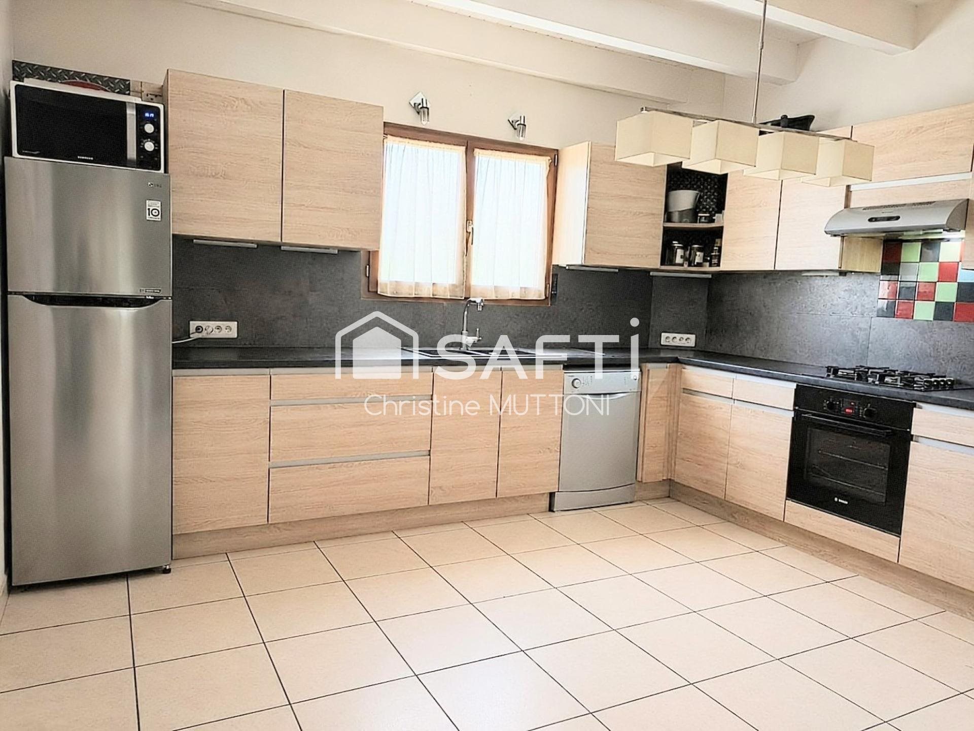 Maison à vendre, 155m², Rumilly