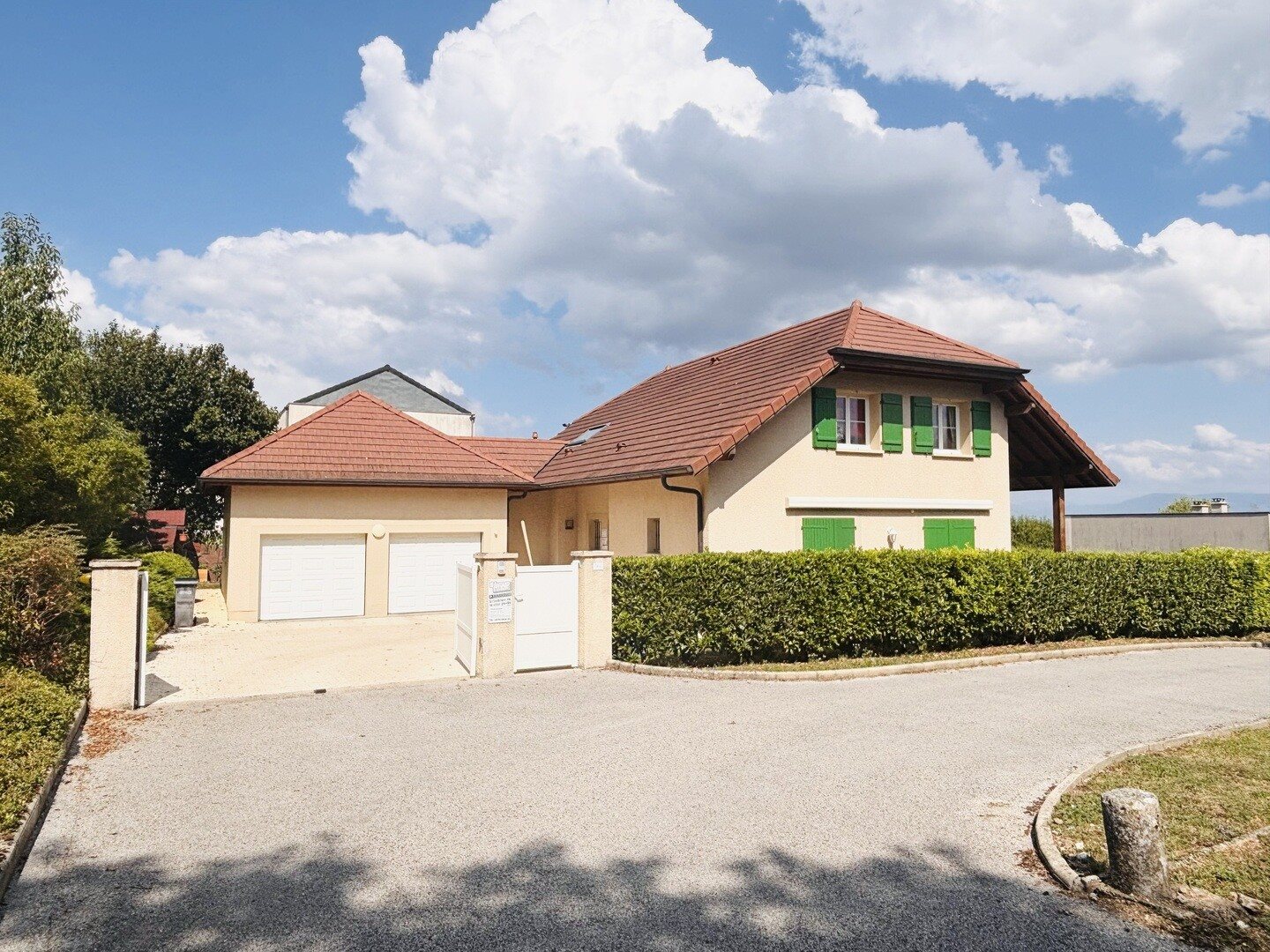 Maison à vendre, 161m², Thoiry