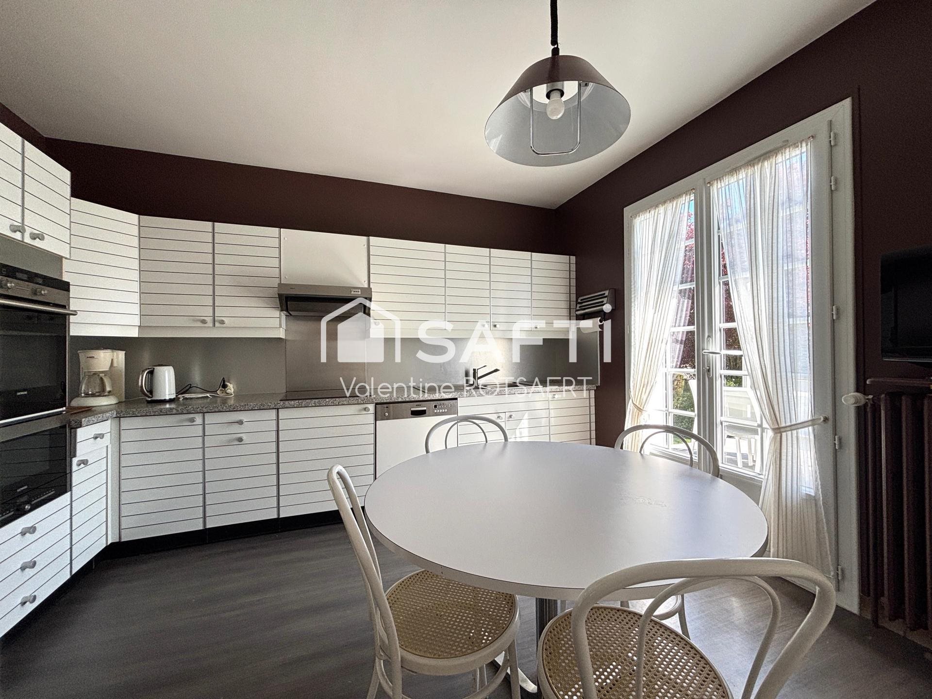 Maison à vendre, 216m², Compiègne