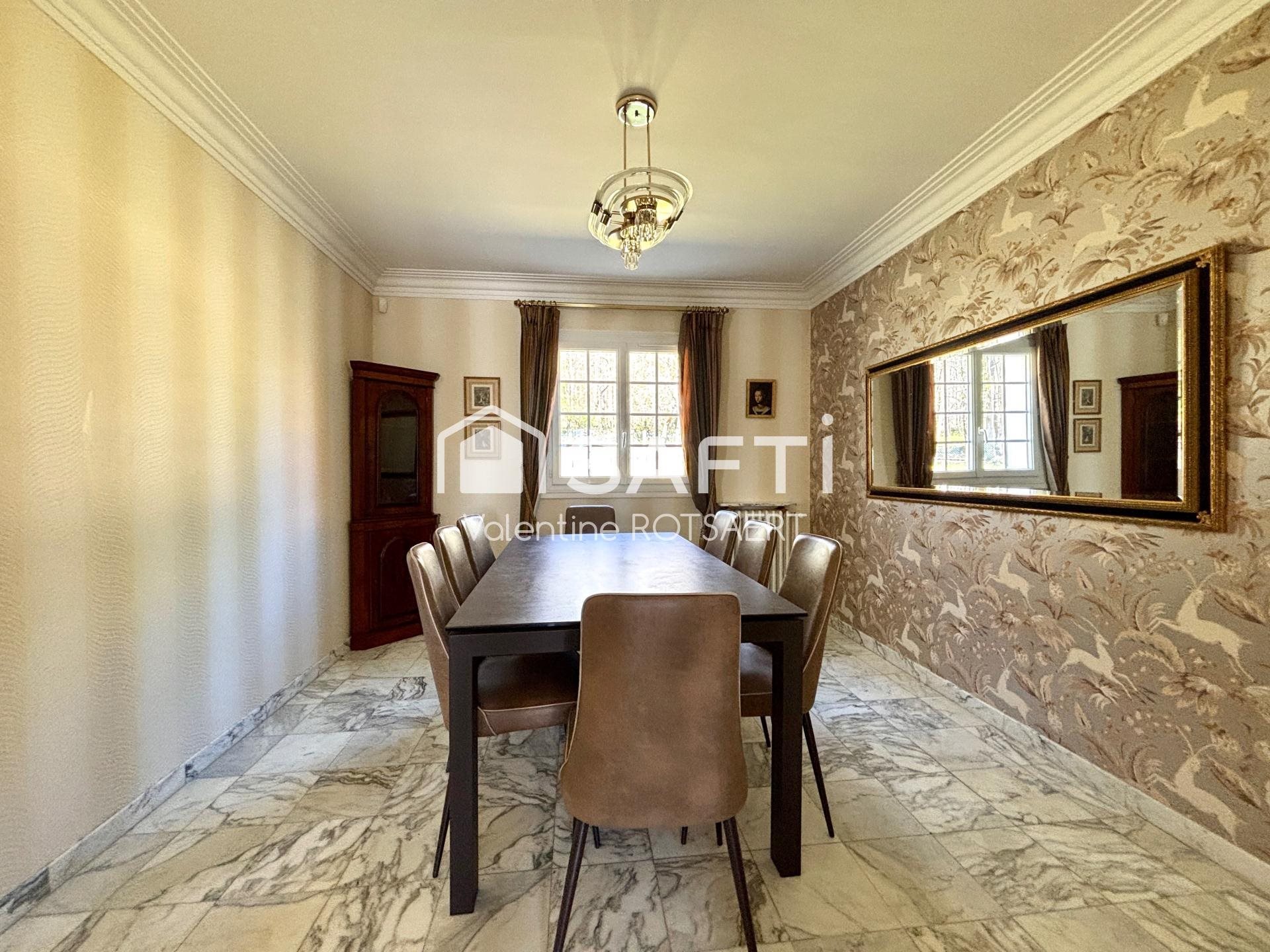Maison à vendre, 216m², Compiègne