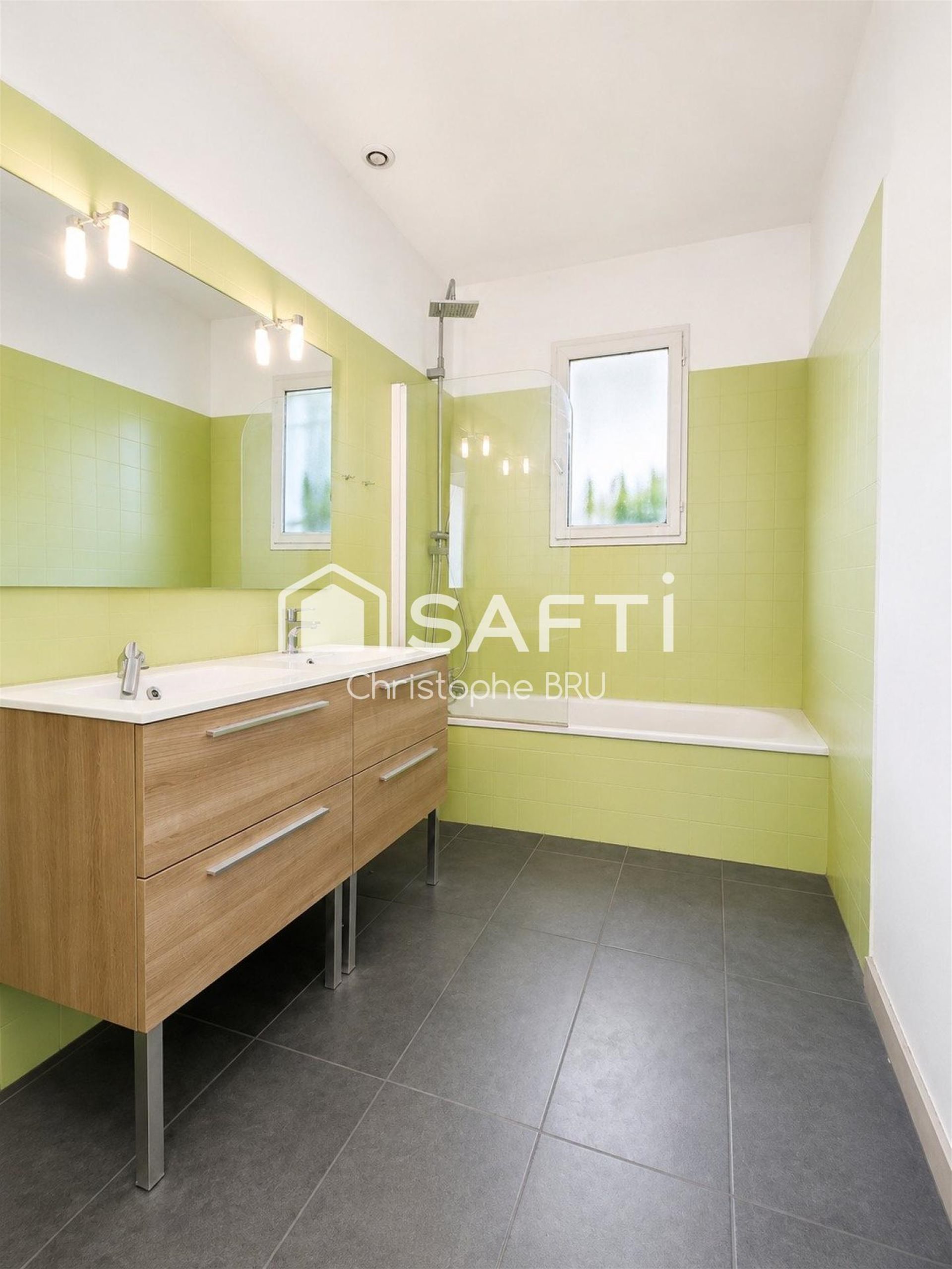 Maison à vendre, 138m², Péchabou