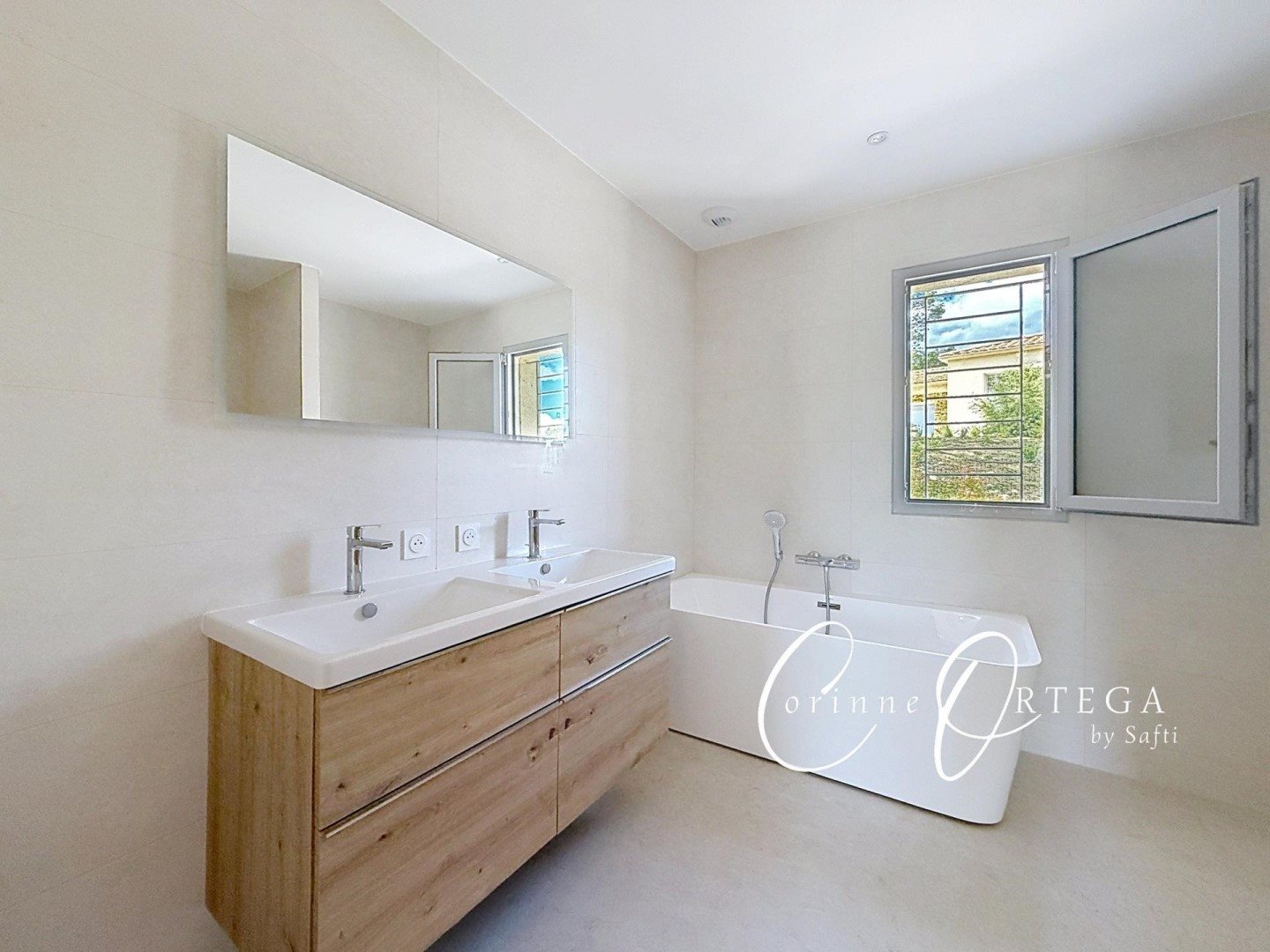 Maison à vendre, 137m², Nîmes