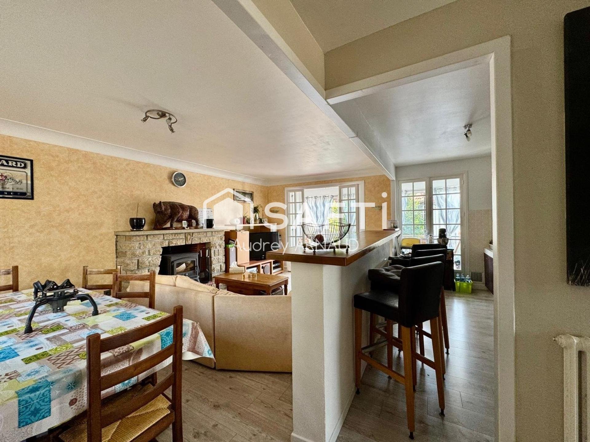 Maison à vendre, 90m², Montel-de-Gelat