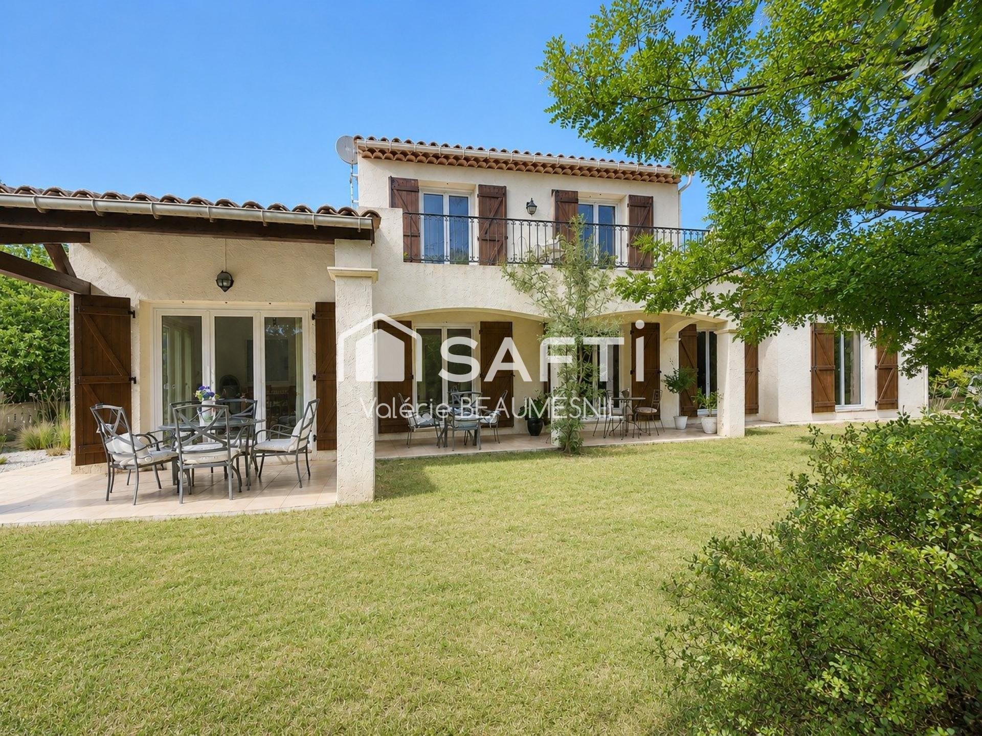 Maison à vendre, 165m², Bagnols-en-Forêt