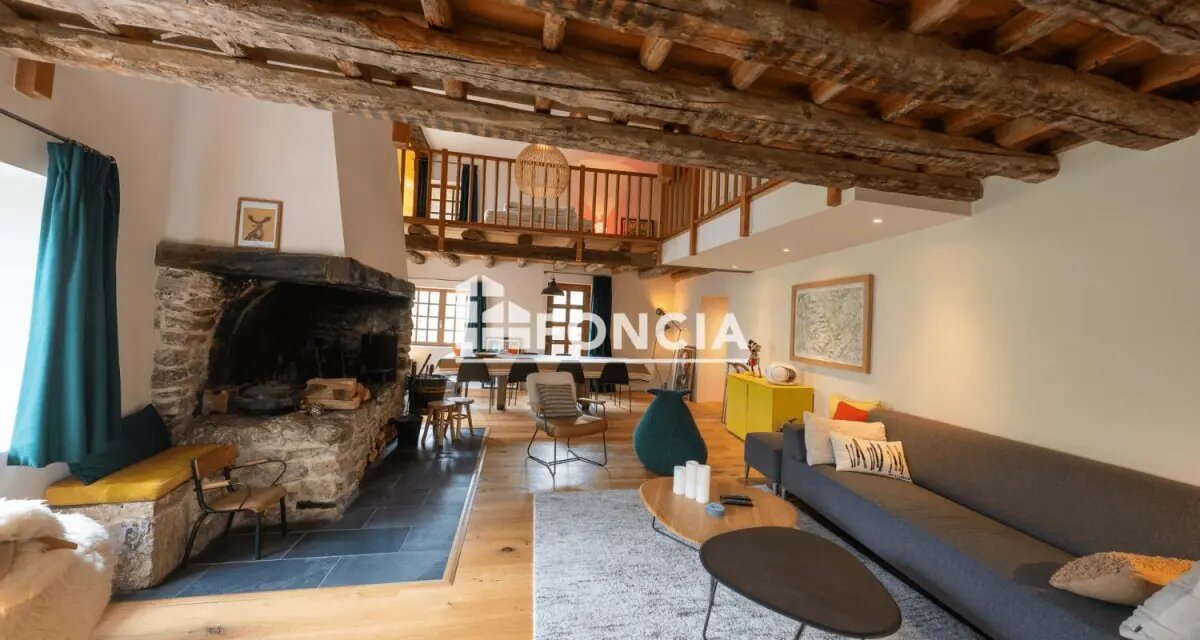 Maison à vendre, 280m², Saint-Martin-de-Queyrières