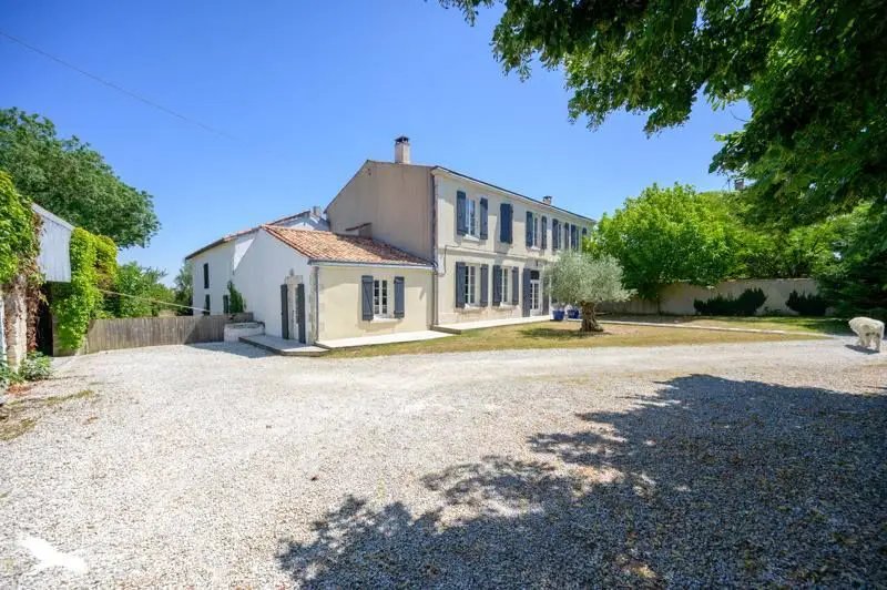 Maison à vendre, 260m², Sainte-Soulle