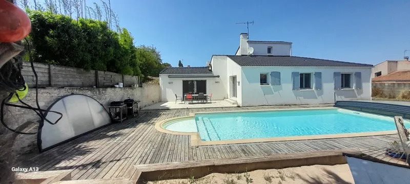 Maison à vendre, 192m², Saint-Xandre